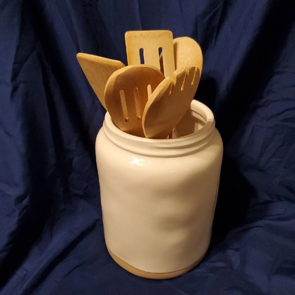 Rae Dunn Pasta Canister - Picture 2 of 3